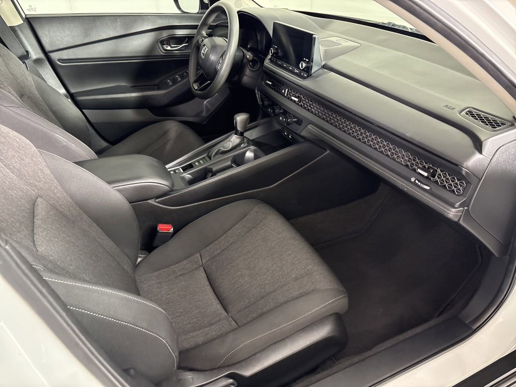 Used 2023 Honda Accord EX image 15