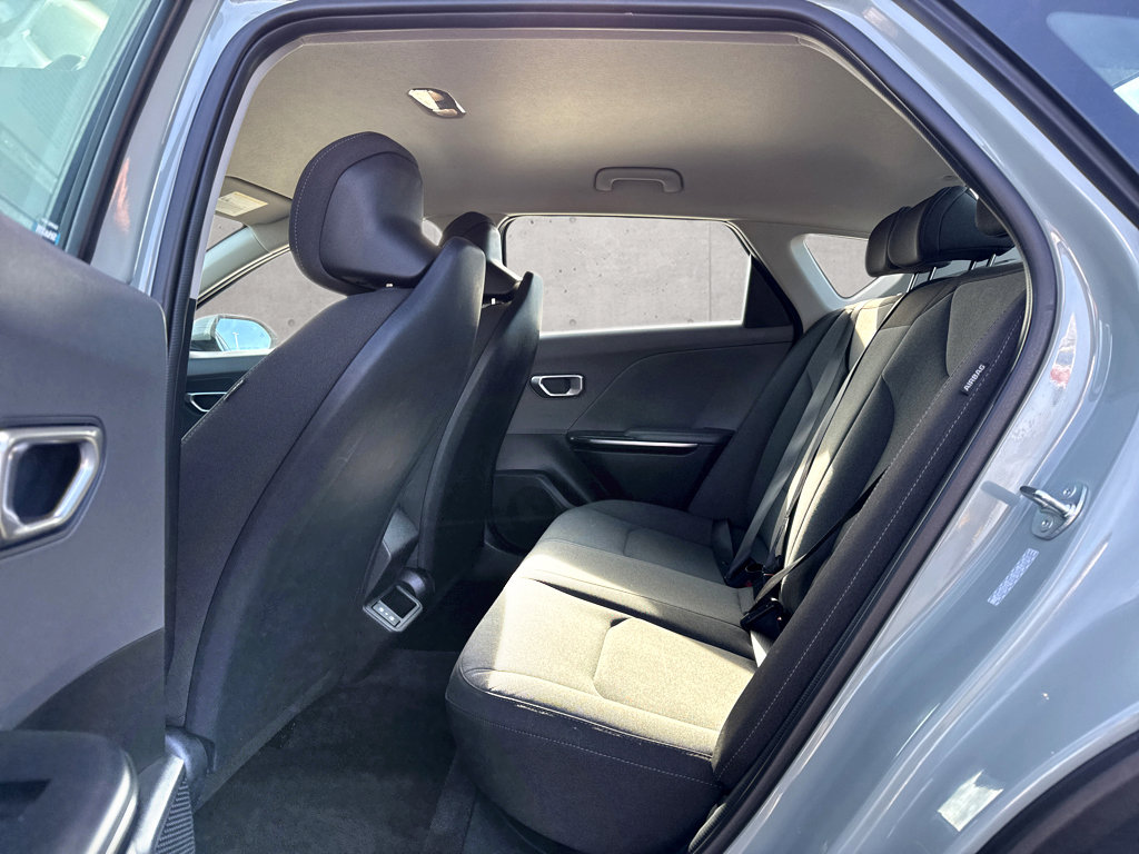 Used 2025 Kia K4 FWD image 9