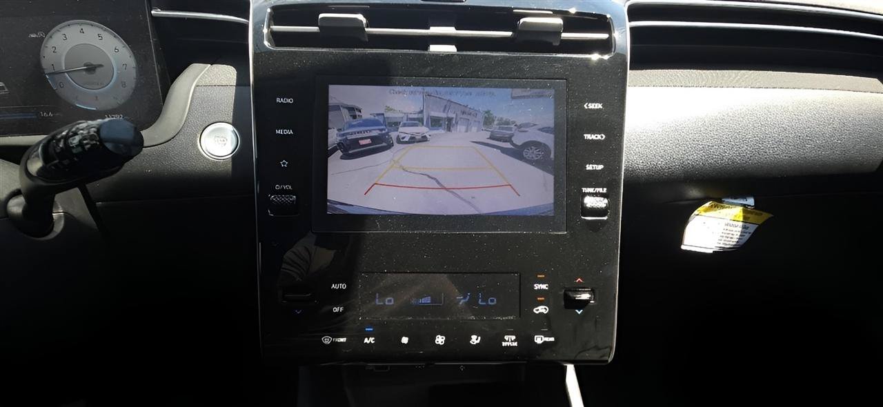 Used 2023 Hyundai Tucson SEL w/ Convenience Package AWD/4WD image 15