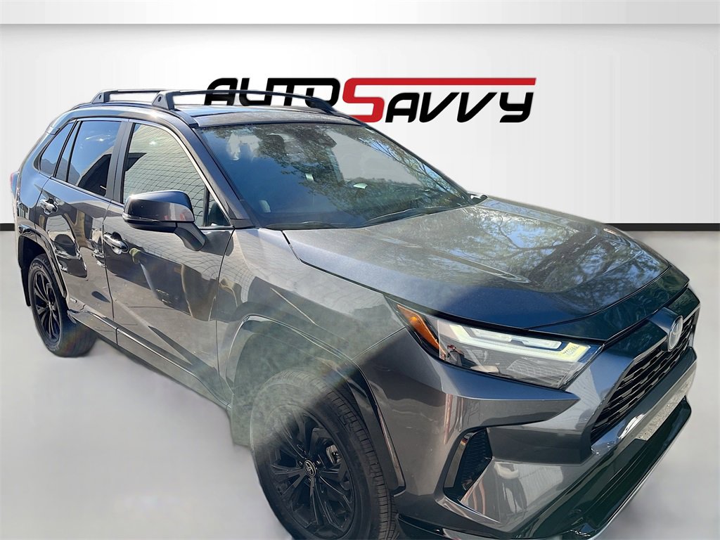 Used 2024 Toyota RAV4 SE