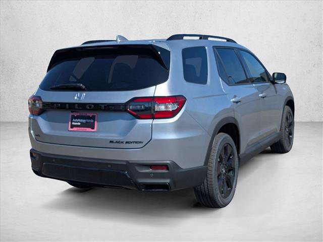 New 2026 Honda Pilot Black Edition video 2