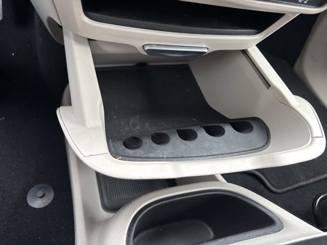 Used 2023 Chrysler Pacifica Touring-L image 18