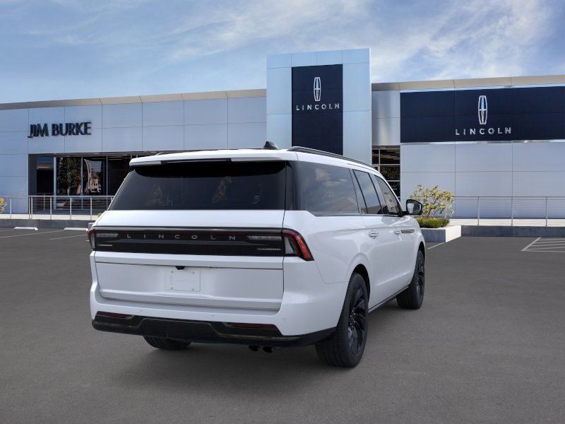 New 2026 Lincoln Navigator L Reserve AWD/4WD image 8