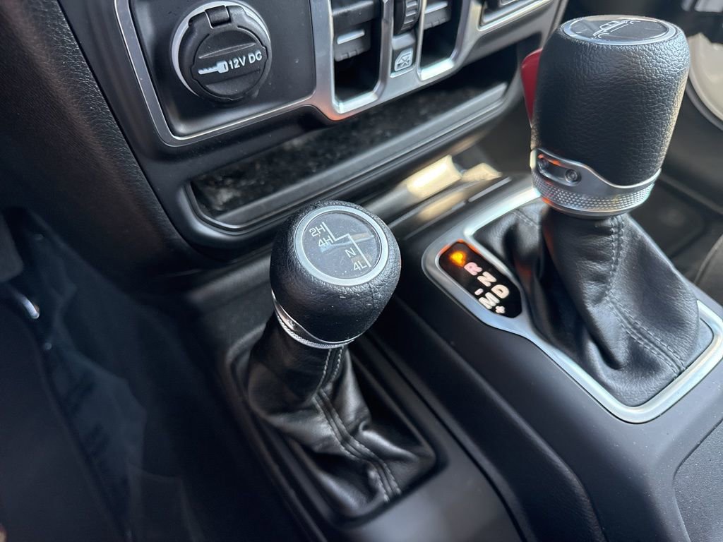 Used 2025 Jeep Gladiator Sport image 20