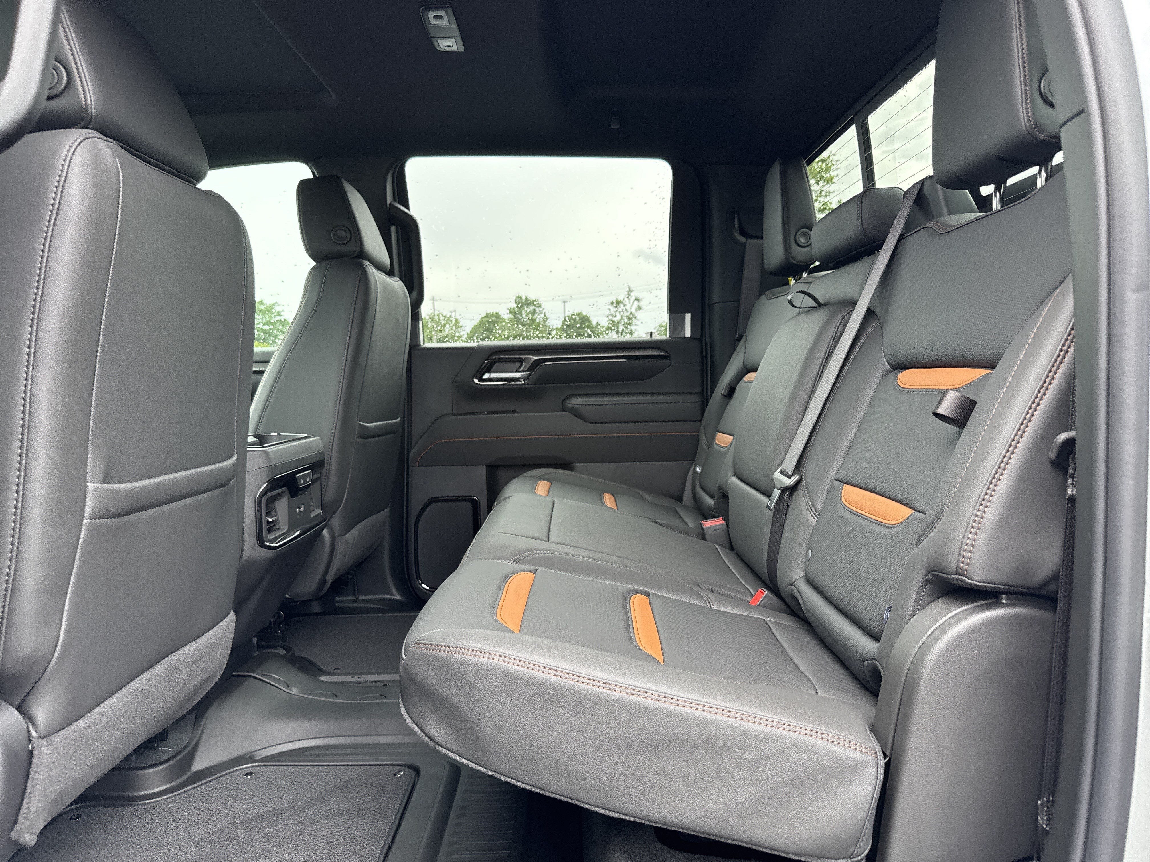 New 2026 GMC Sierra 2500 AT4 w/ AT4 Premium Plus Package AWD/4WD image 31