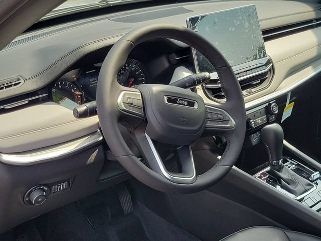 New 2026 Jeep Compass Limited AWD/4WD image 18