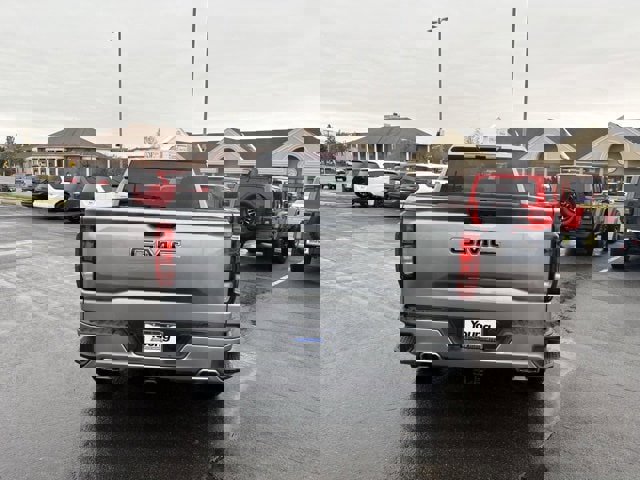 Used 2024 GMC Sierra 1500 Elevation w/ LPO, Elevation Black Package image 7