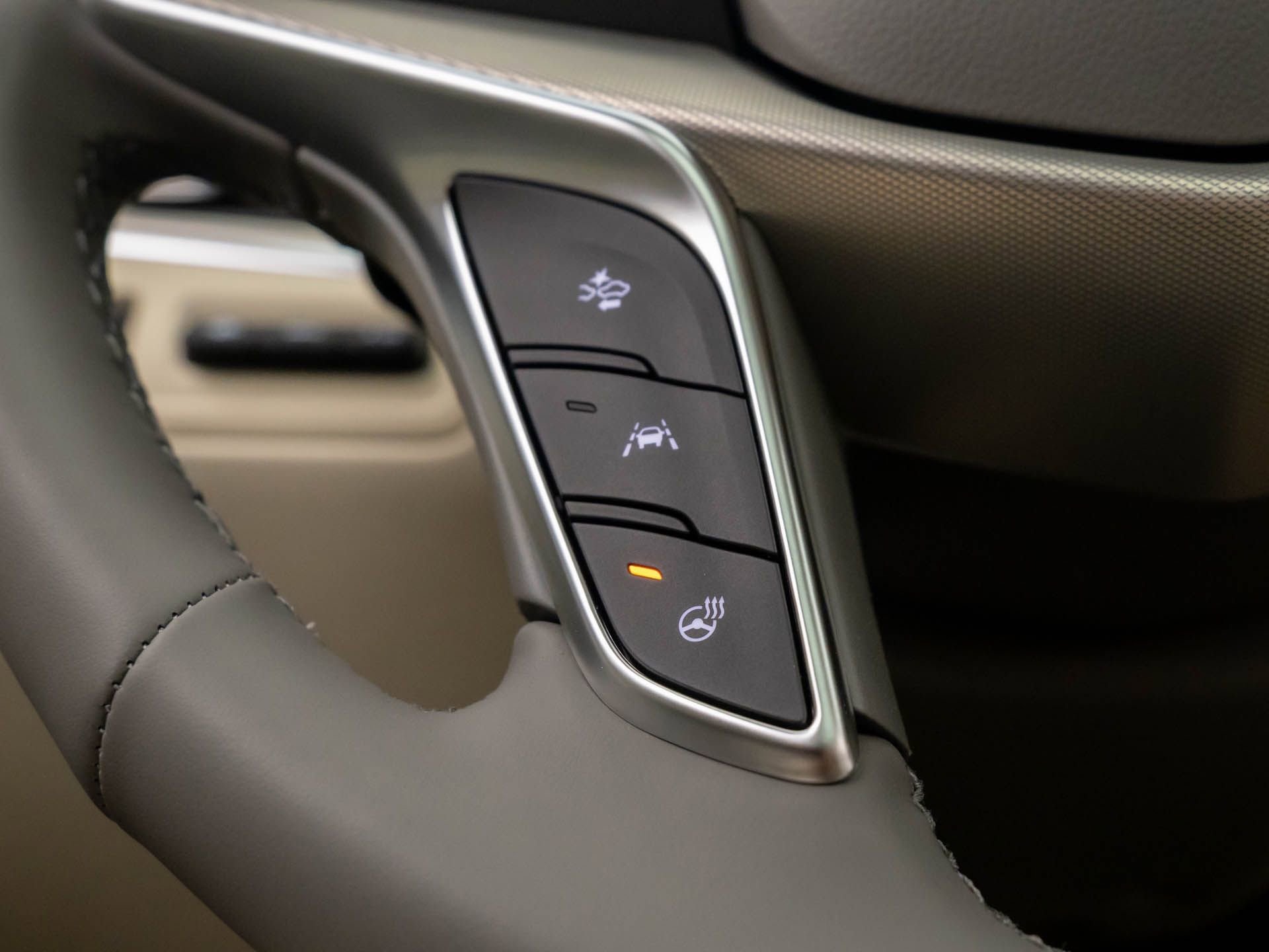 New 2026 Cadillac XT5 Premium Luxury w/ LPO, Floor Liner Package image 22