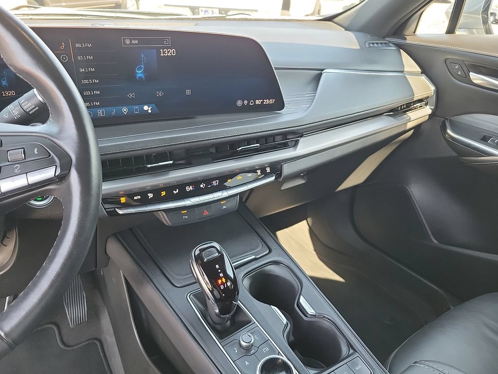 Used 2025 Cadillac XT4 Premium Luxury FWD image 20