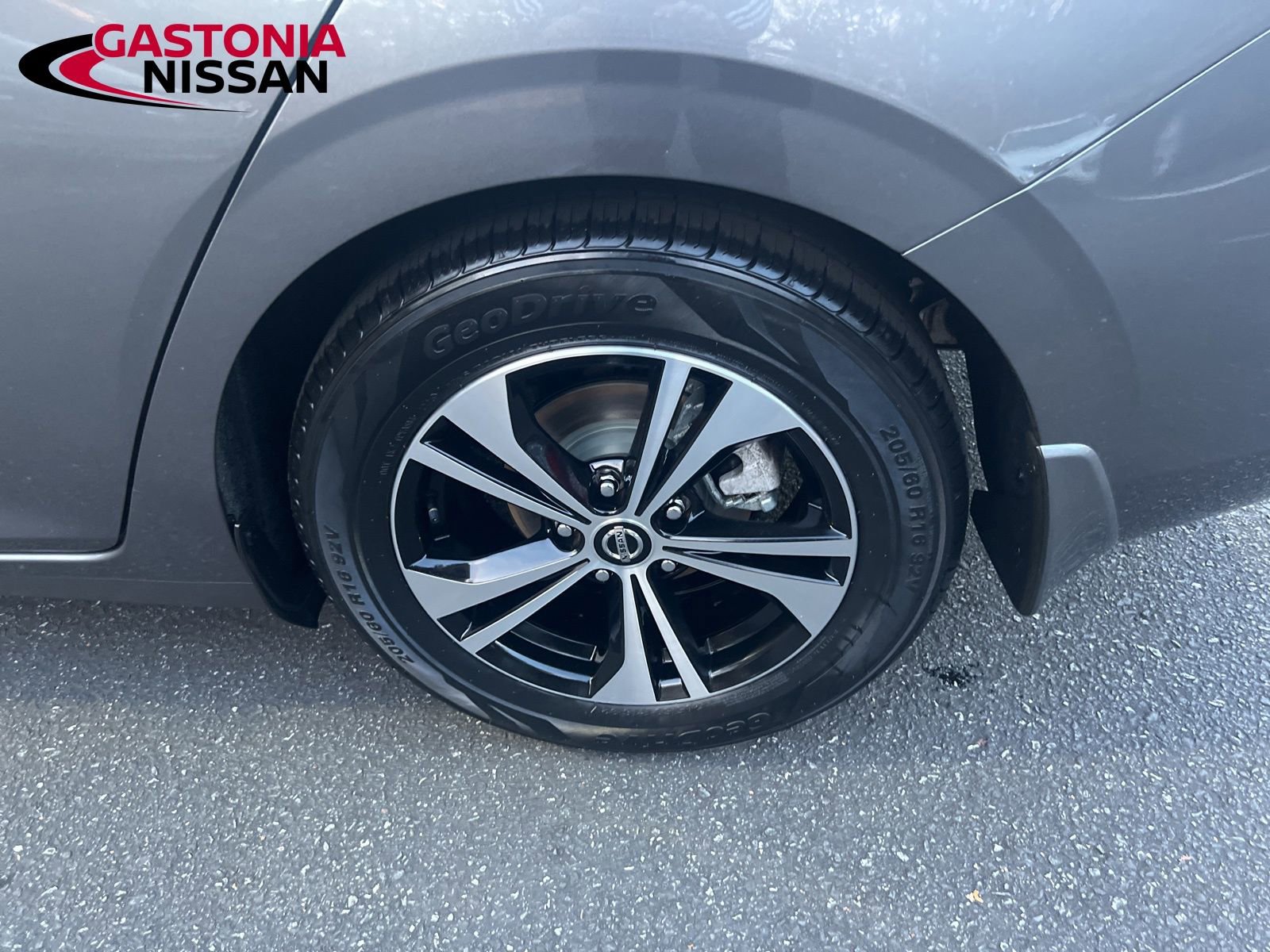 Used 2021 Nissan Sentra SV image 11