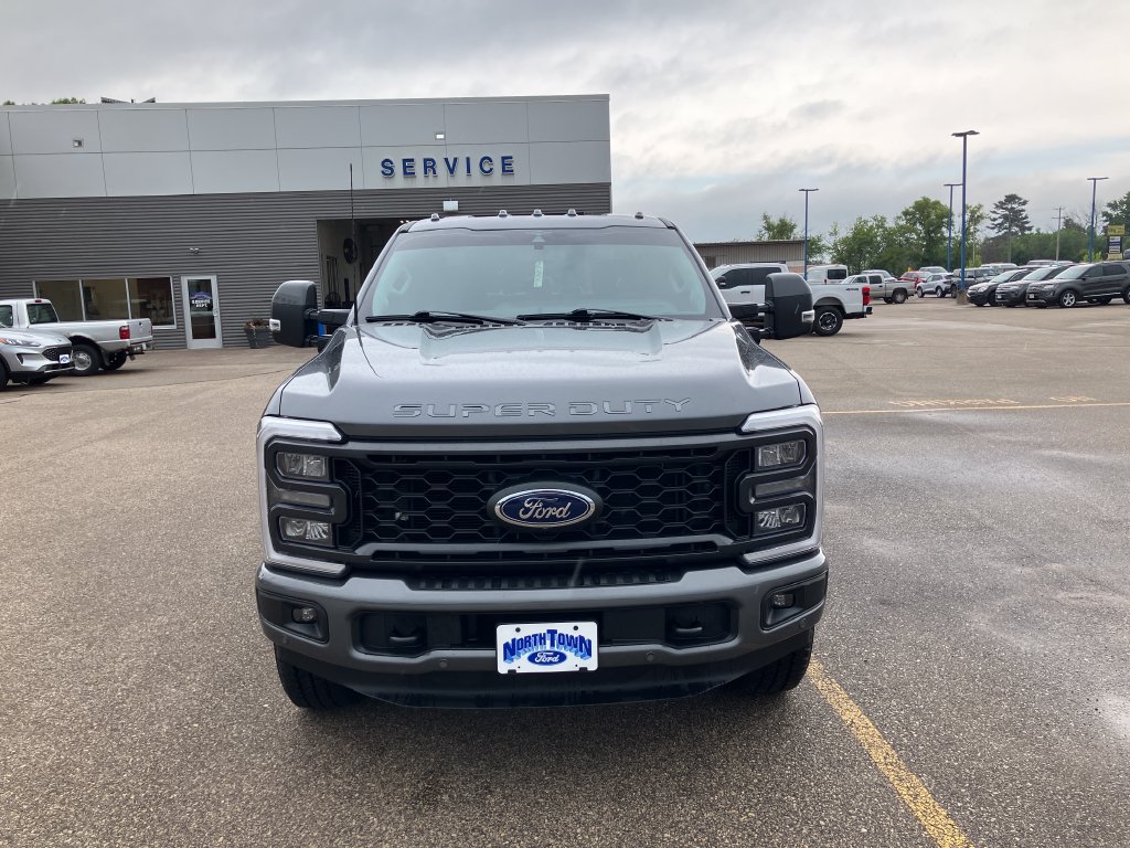 Used 2023 Ford F250 Lariat w/ Lariat Ultimate Package AWD/4WD image 4