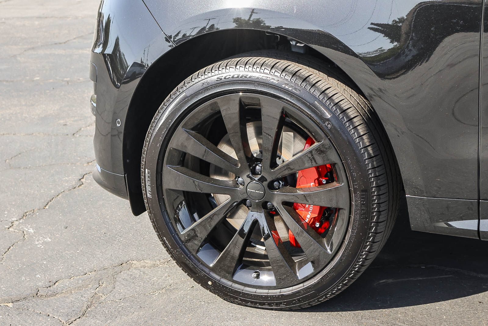 New 2026 Land Rover Range Rover Sport Dynamic SE AWD/4WD image 9