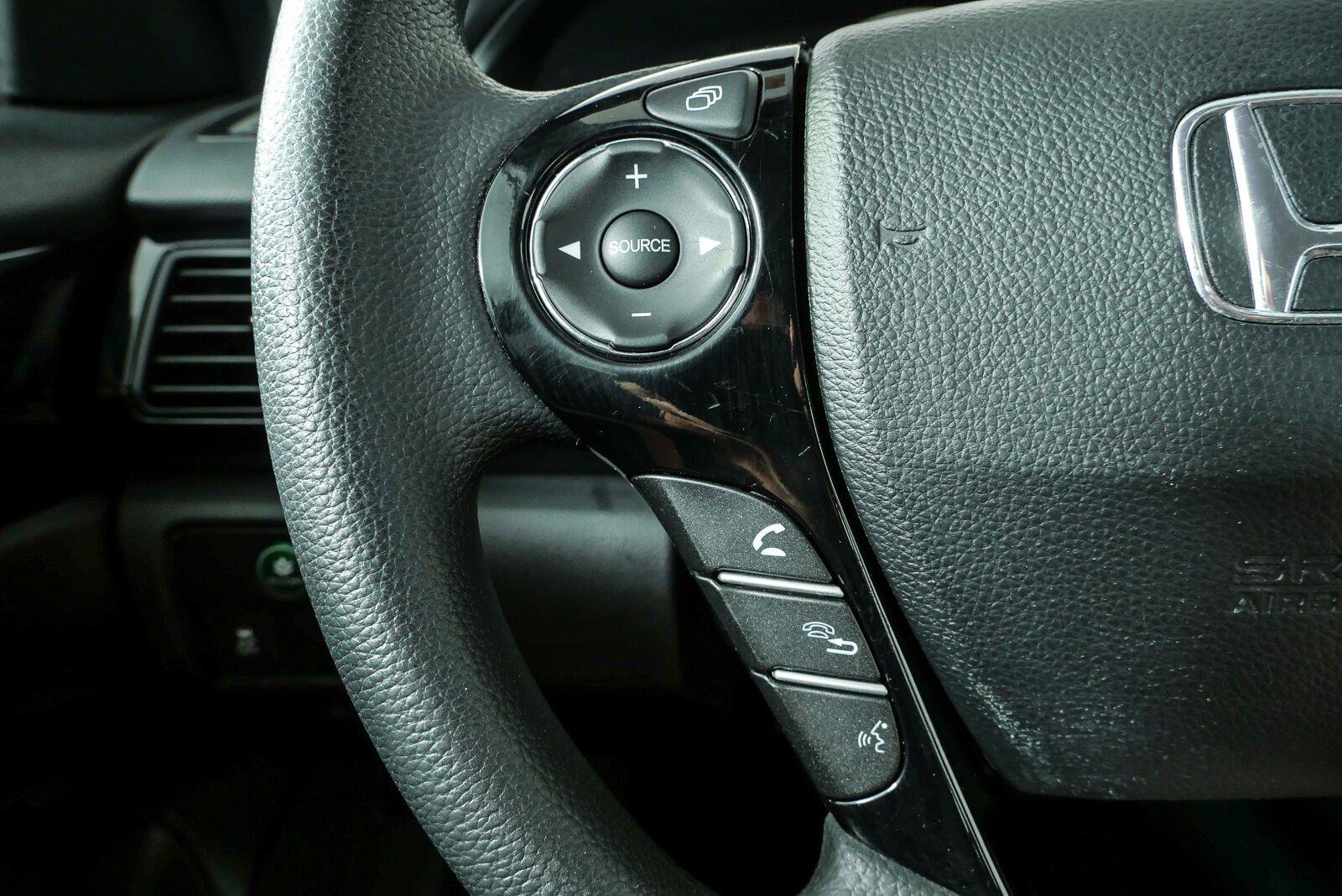Used 2016 Honda Accord LX image 10
