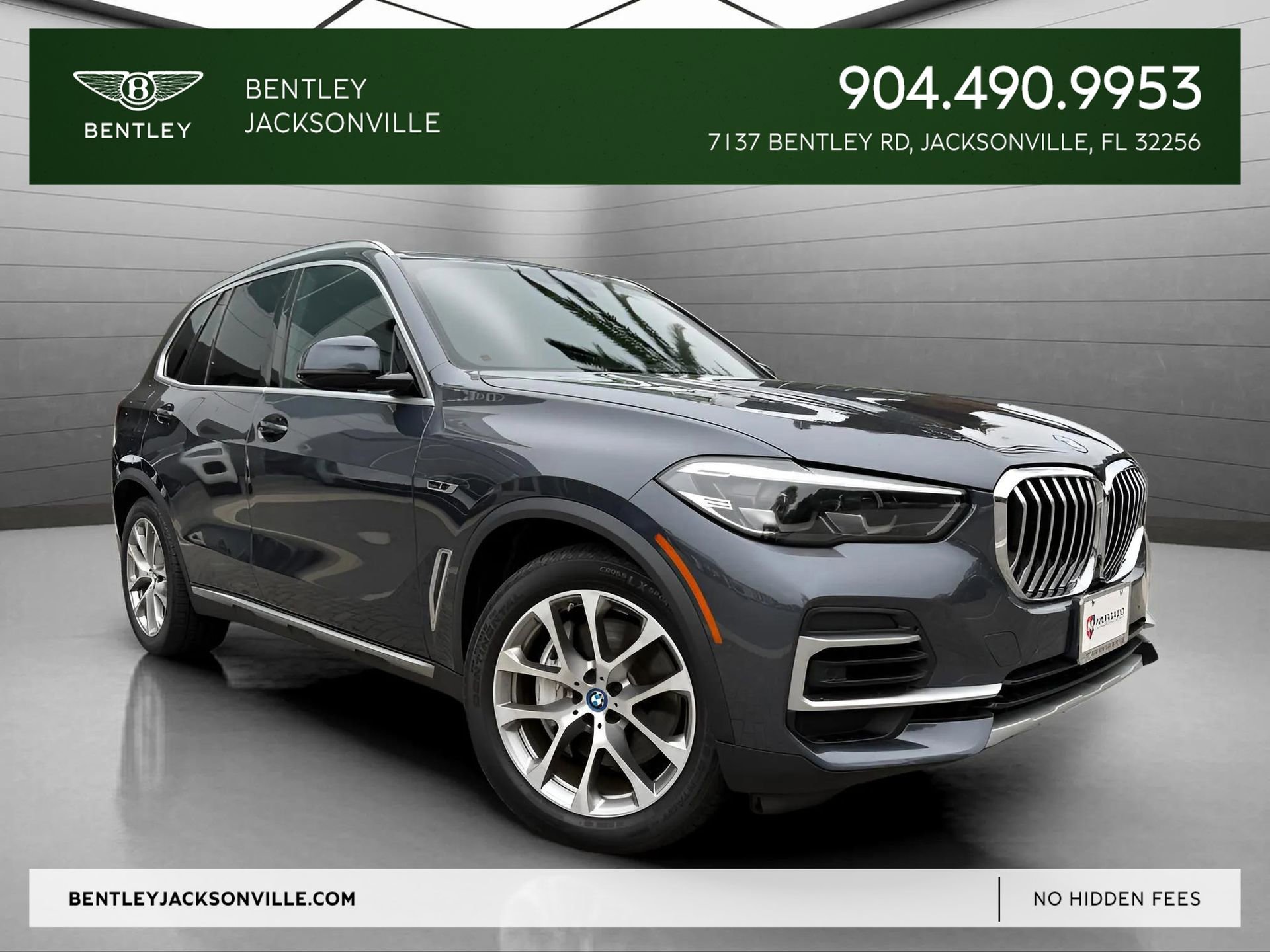 Used 2022 BMW X5 xDrive45e w/ Climate Comfort Package image 1