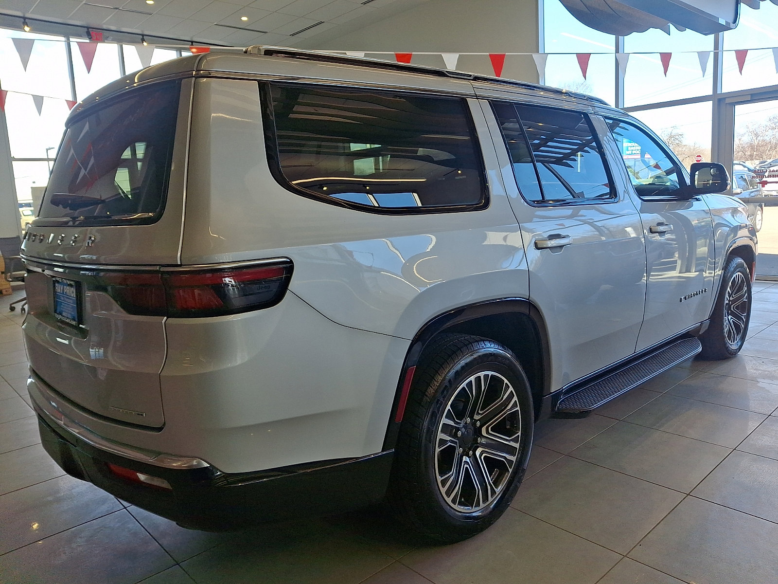 Used 2022 Jeep Wagoneer Series III image 6