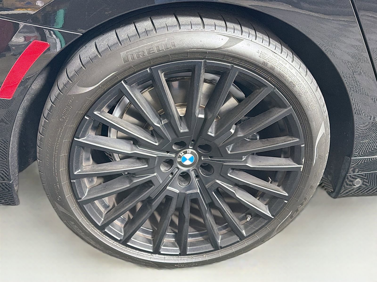 Certified 2024 BMW 740i xDrive w/ Executive Package AWD/4WD image 36