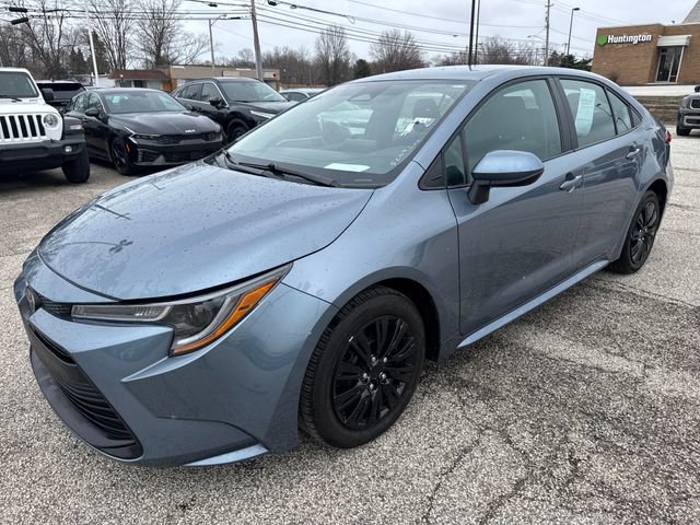 Used 2024 Toyota Corolla LE image 3