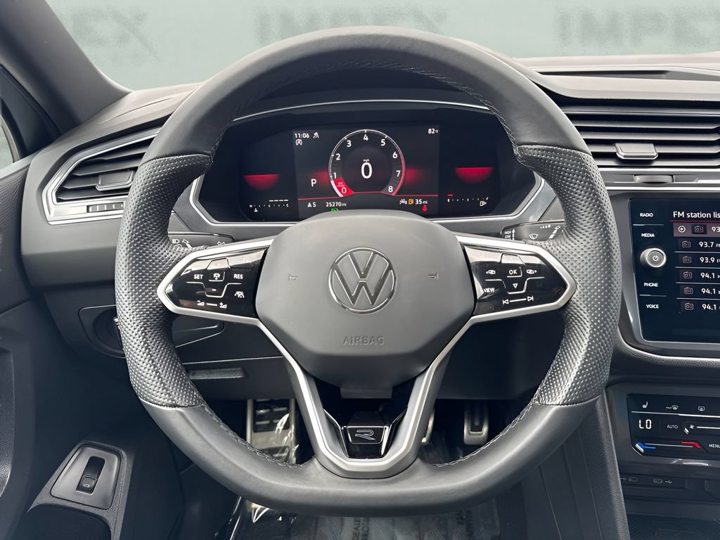 Used 2022 Volkswagen Tiguan SE R-Line AWD/4WD image 14
