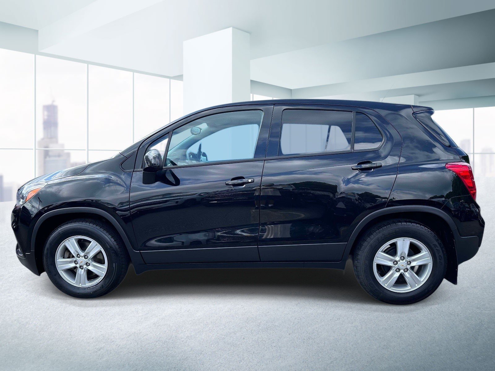 Used 2020 Chevrolet Trax LS w/ Tint and Cruise Package FWD image 2