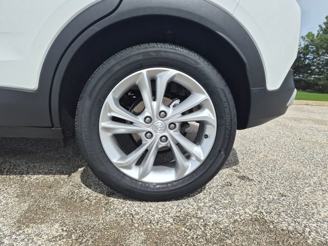 Used 2023 Buick Encore GX Preferred w/ Cold Weather Comfort Package FWD image 9