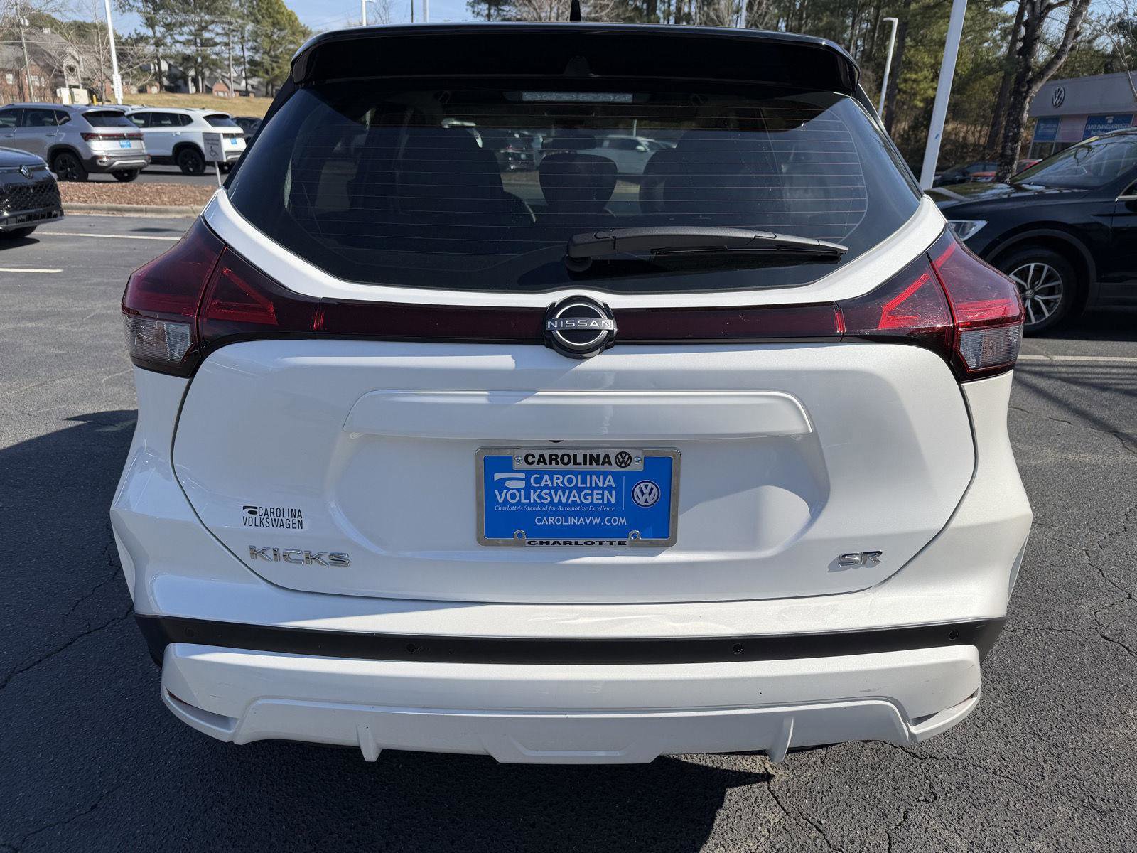 Used 2024 Nissan Kicks SR w/ SR Premium Package image 6