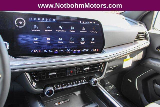 New 2025 Chevrolet Suburban Premier image 18