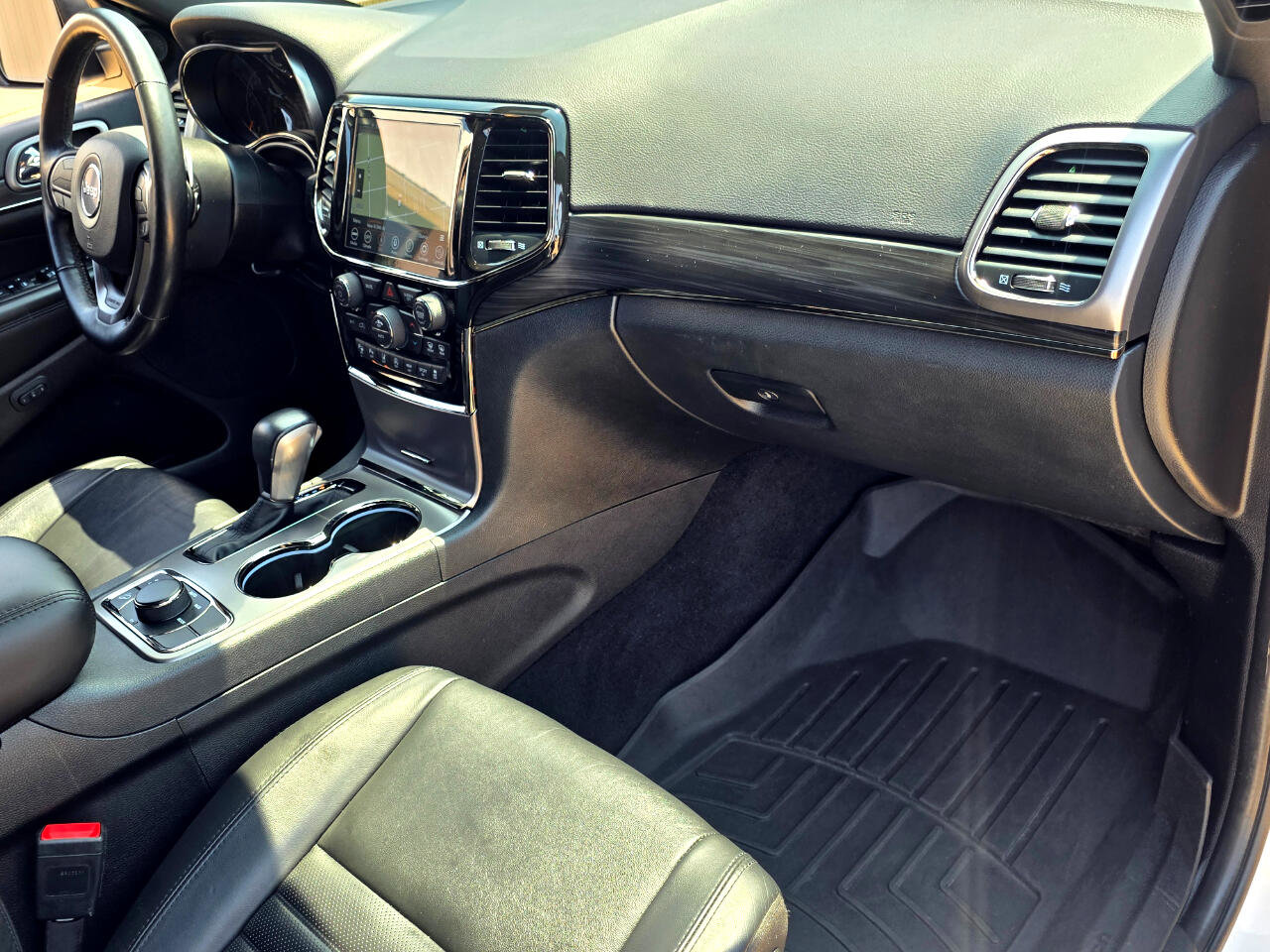 Used 2021 Jeep Grand Cherokee Limited X image 25