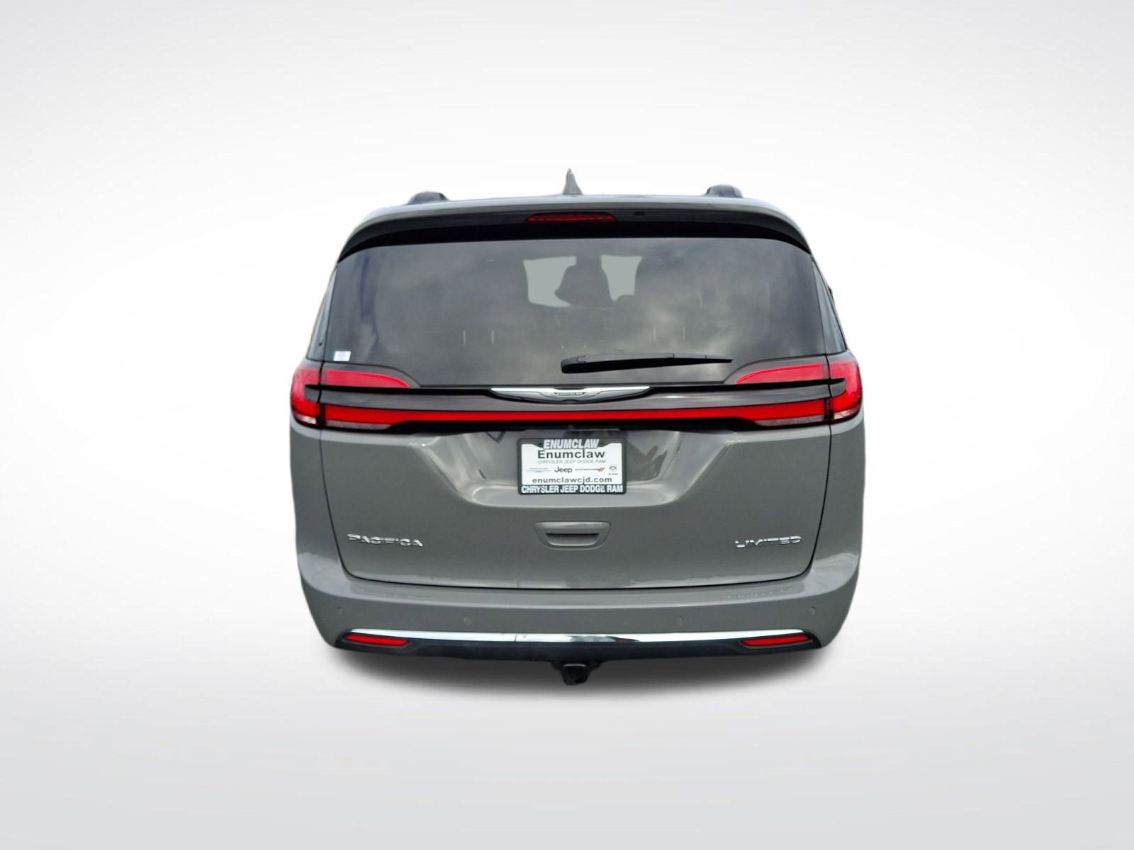 Certified 2022 Chrysler Pacifica Limited image 4