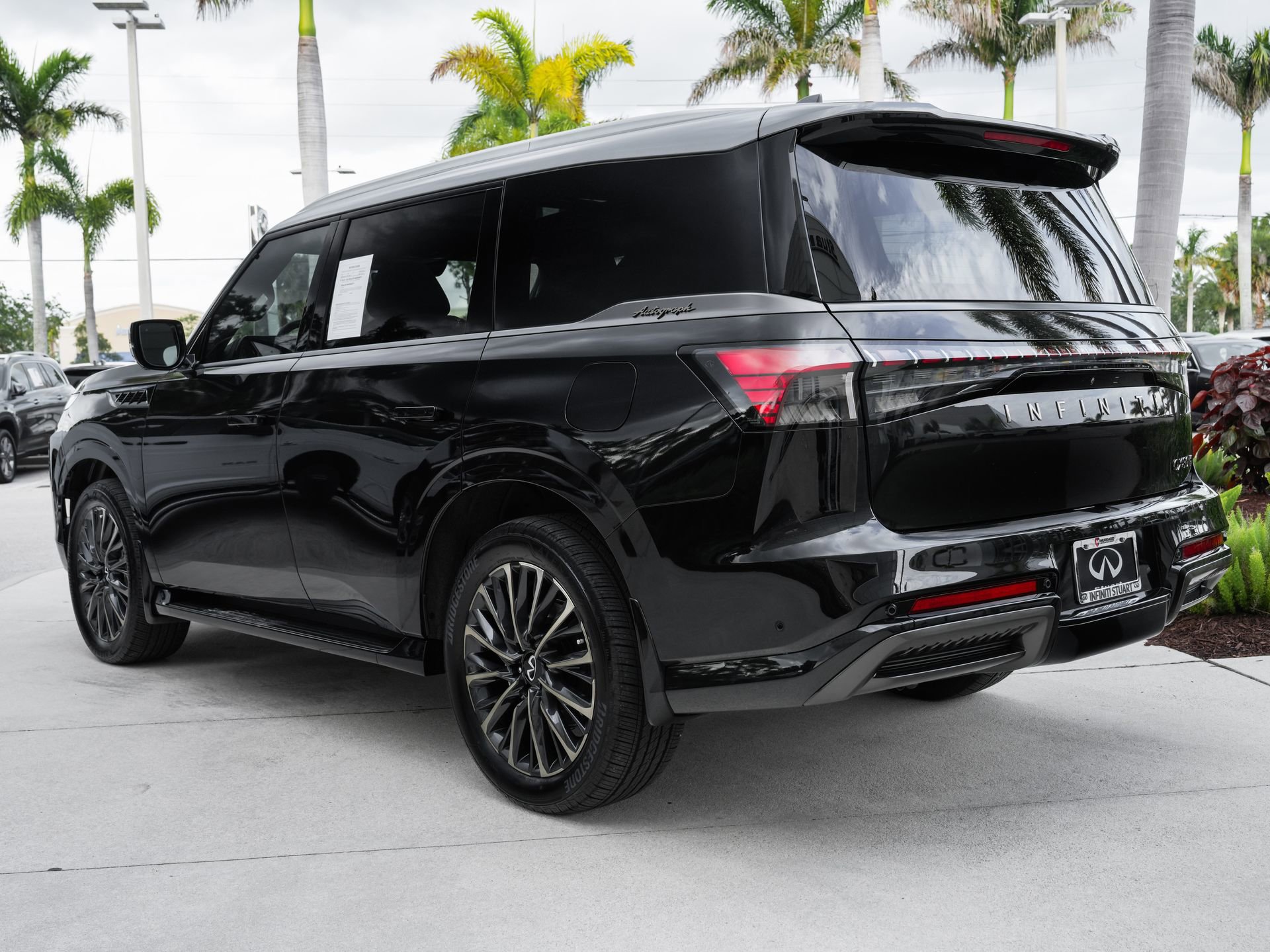 Certified 2026 INFINITI QX80 Autograph w/ Premium Cargo Package AWD/4WD image 22