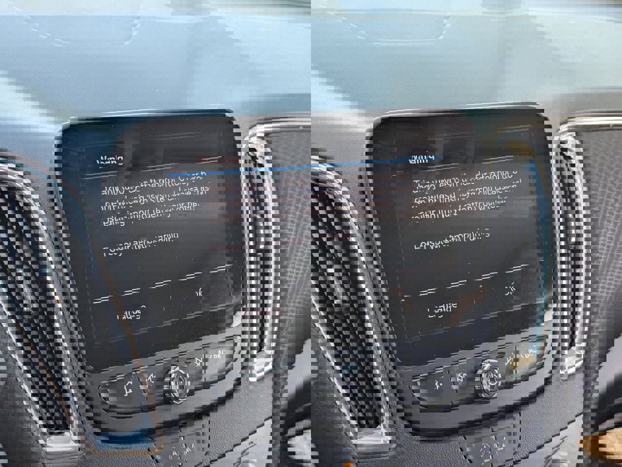 Used 2020 Chevrolet Malibu LT FWD image 22