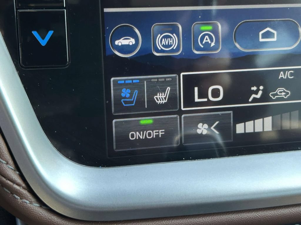 Certified 2023 Subaru Outback Touring AWD/4WD image 18
