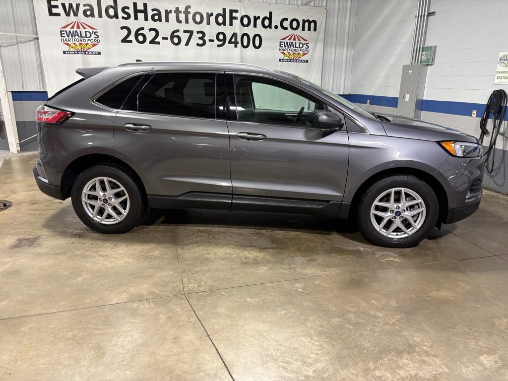 Used 2022 Ford Edge SEL w/ Convenience Package image 6
