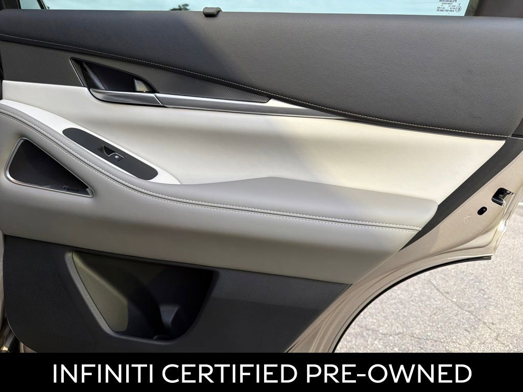 Certified 2026 INFINITI QX60 Luxe w/ Family Package image 34