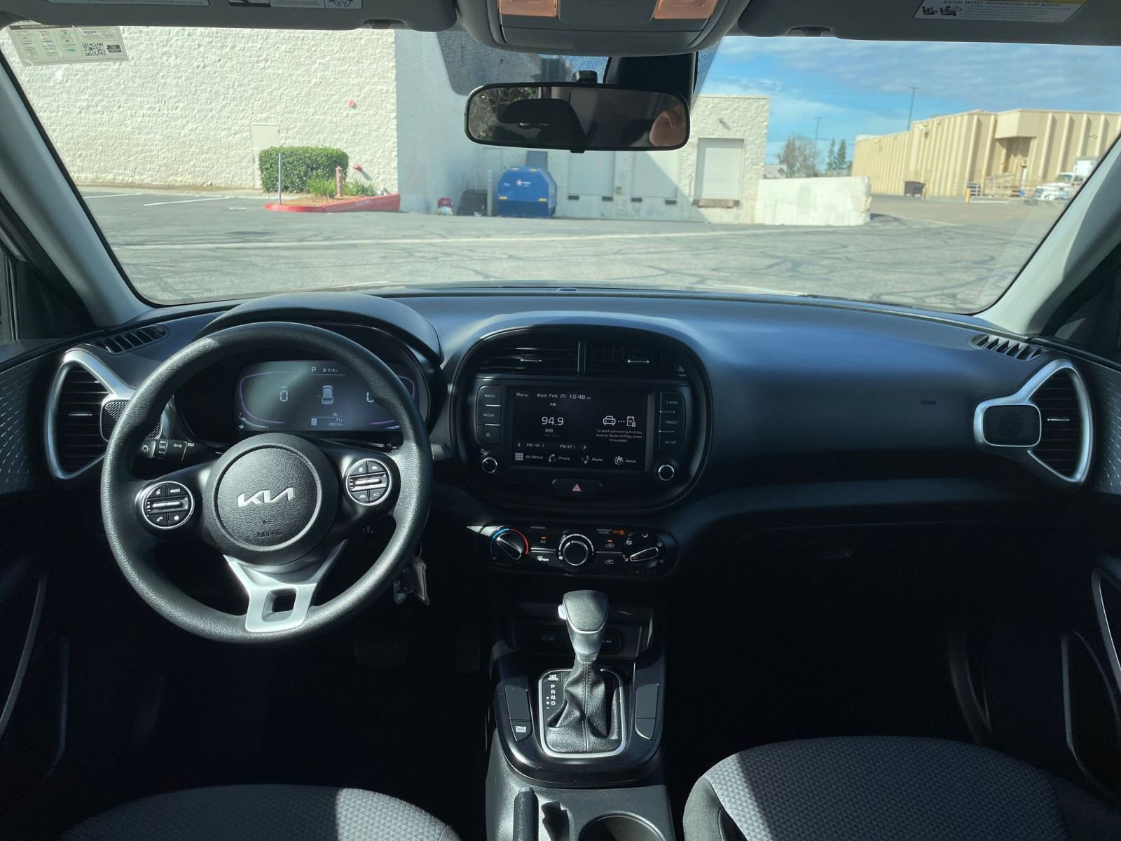 Used 2025 Kia Soul LX w/ LX Technology Package image 31