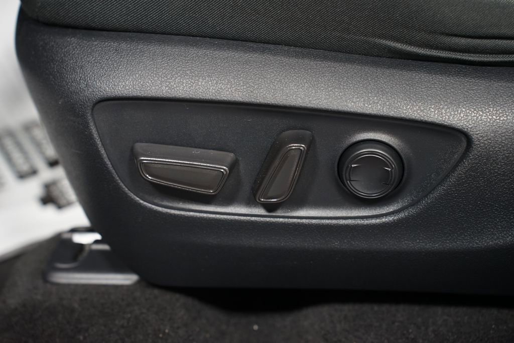 Certified 2023 Toyota RAV4 XLE image 33