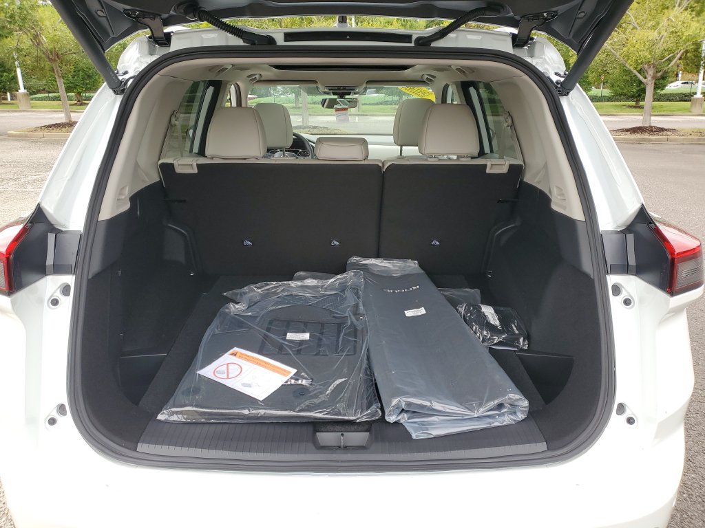 New 2026 Nissan Rogue Dark Armor AWD/4WD image 8