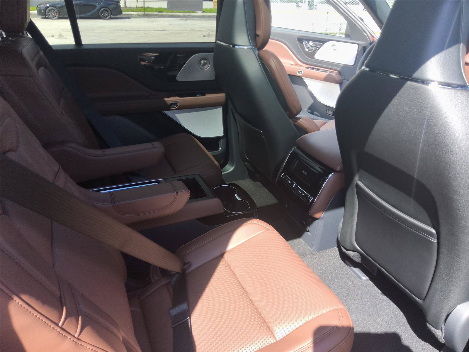 New 2027 Lincoln Aviator Reserve AWD/4WD image 22