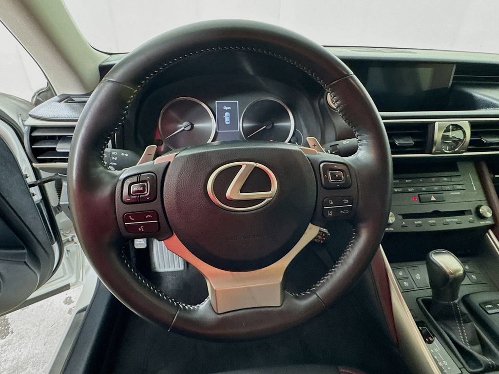 Used 2019 Lexus IS 300 w/ Premium Package RWD image 12