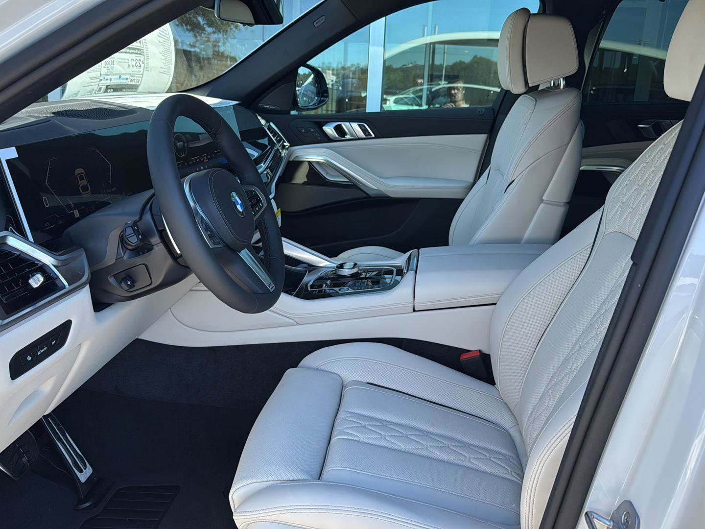 New 2026 BMW X6 xDrive40i w/ Executive Package image 8