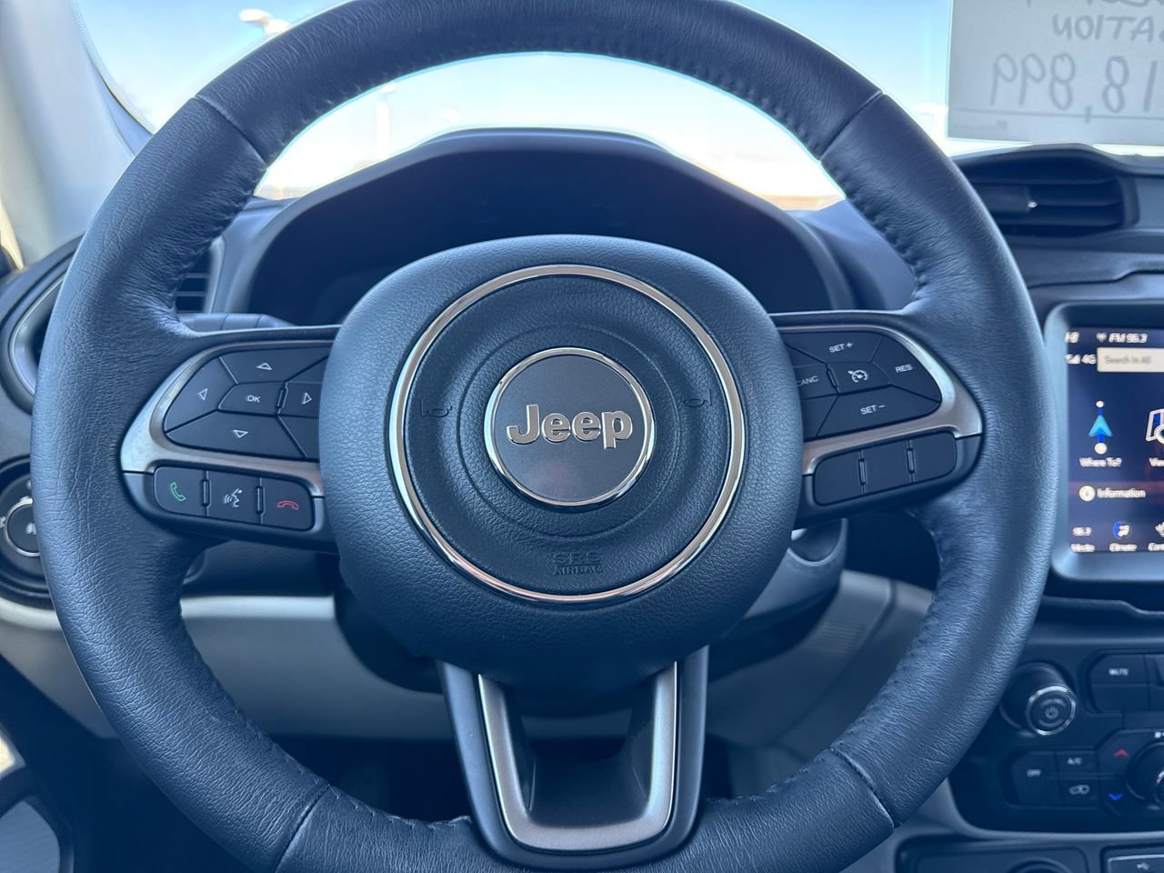 Used 2022 Jeep Renegade Latitude w/ Convenience Group AWD/4WD image 18