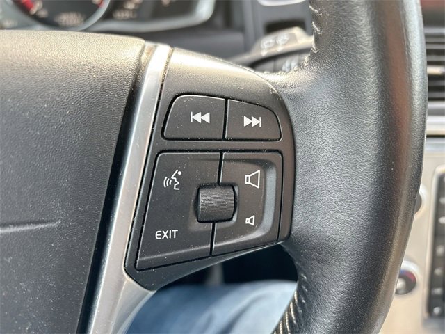 Used 2017 Volvo XC60 T5 Dynamic w/ Preferred Option Package image 31