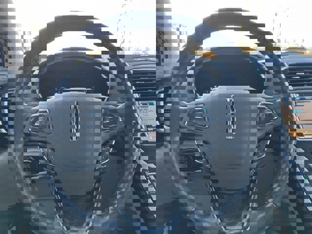 Used 2016 Lincoln MKX Reserve w/ Technology Package image 29