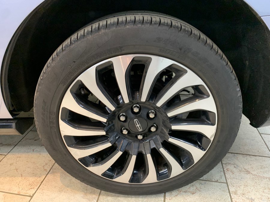 Used 2023 Lincoln Navigator Black Label AWD/4WD image 12