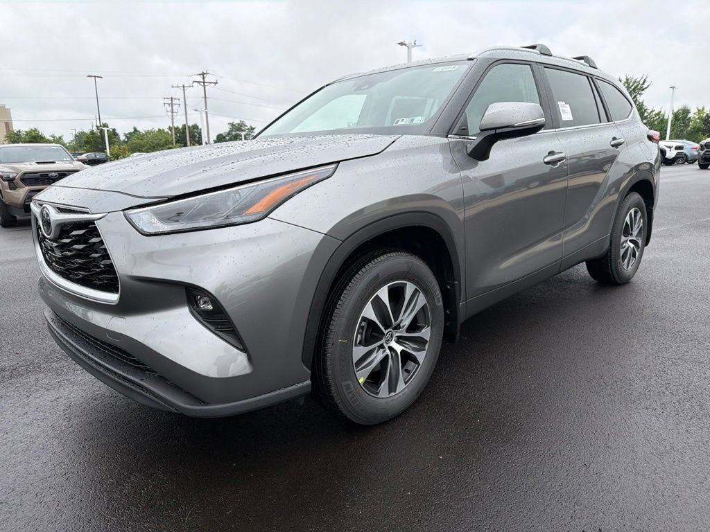 New 2026 Toyota Highlander XLE AWD/4WD image 6
