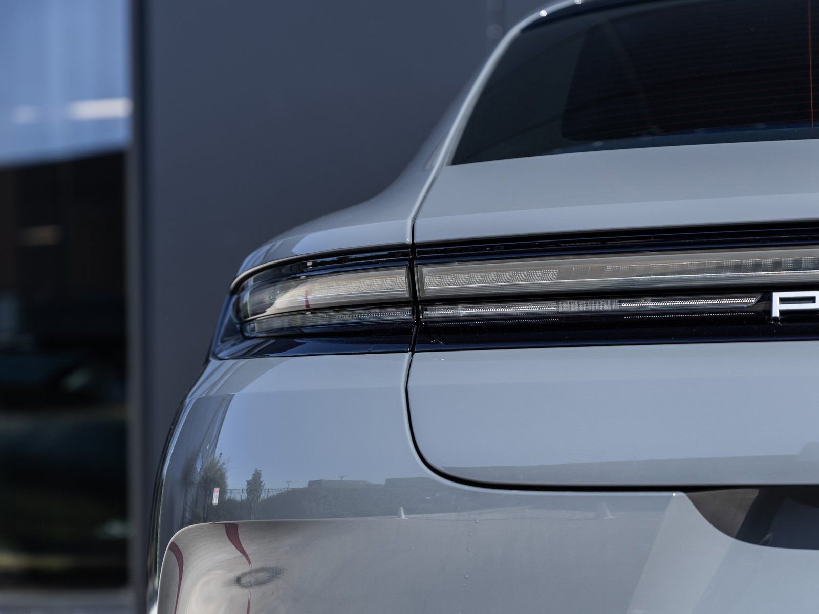 Certified 2025 Porsche Panamera 4 image 14