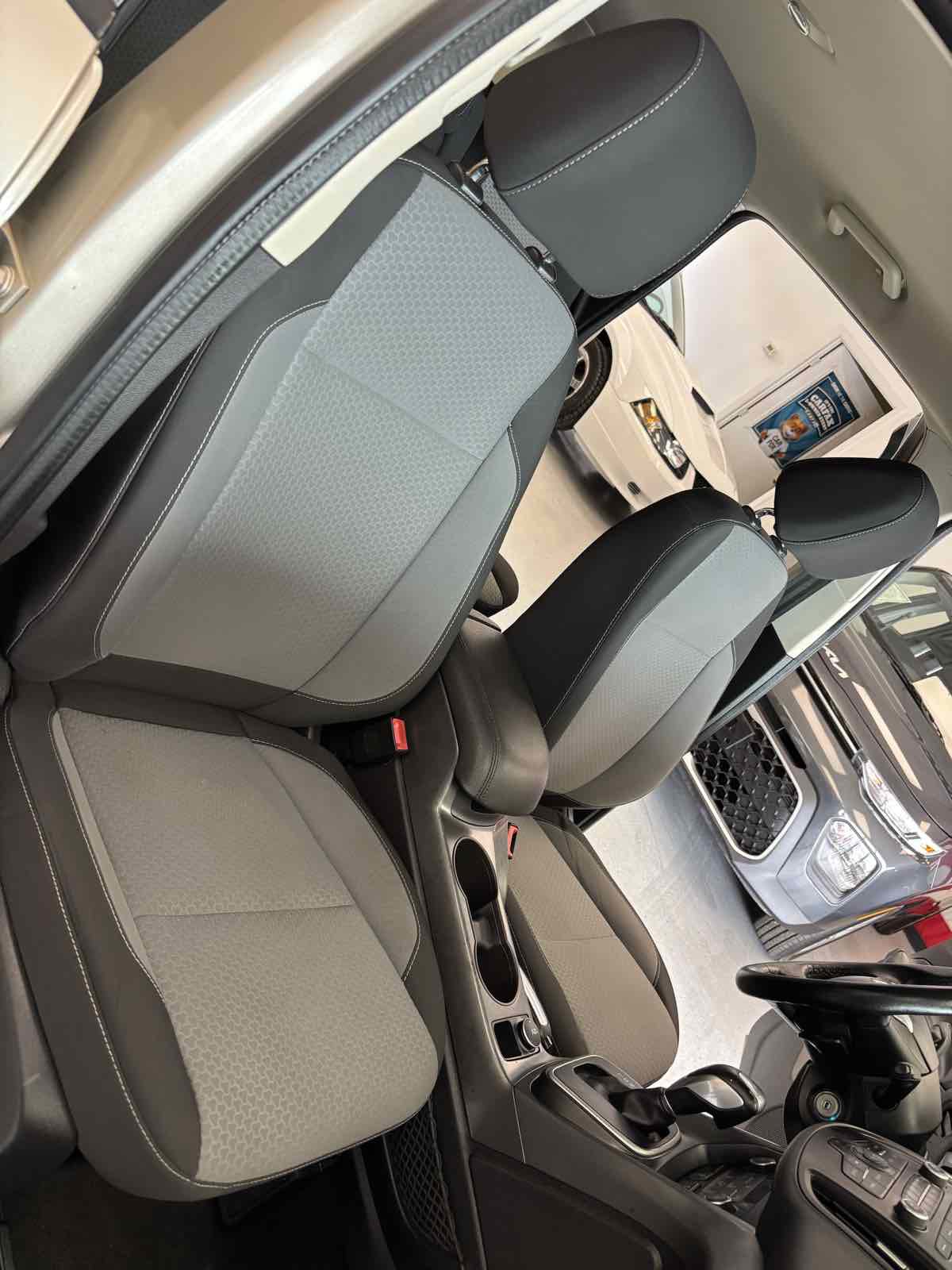 Used 2017 Ford C-MAX SE image 22