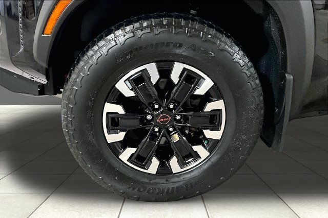 Used 2022 Nissan Frontier PRO-4X AWD/4WD image 12