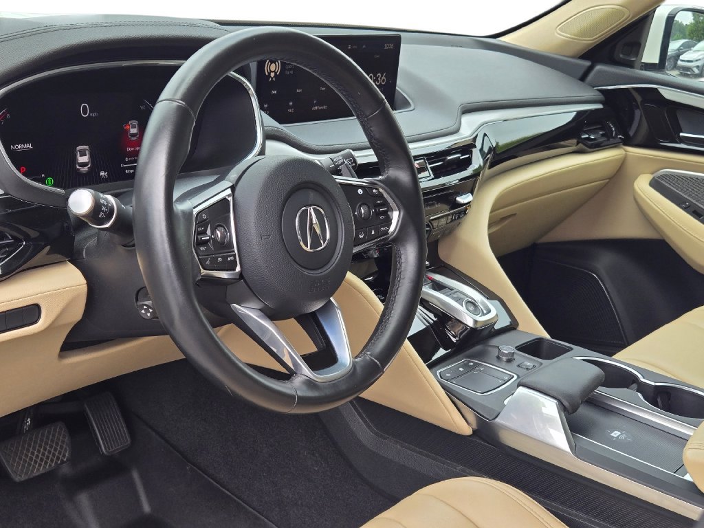 Used 2023 Acura MDX SH-AWD image 16
