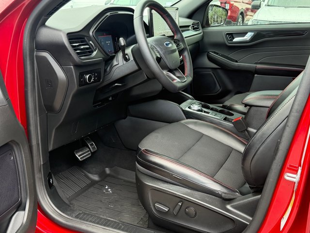 Certified 2023 Ford Escape ST-Line w/ Tech Pack #1 FWD image 12