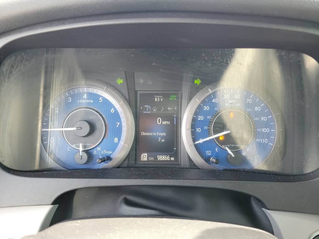 Used 2019 Toyota Sienna XLE w/ XLE Navigation Package FWD image 26